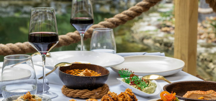 ZOI Restaurant & Lounge