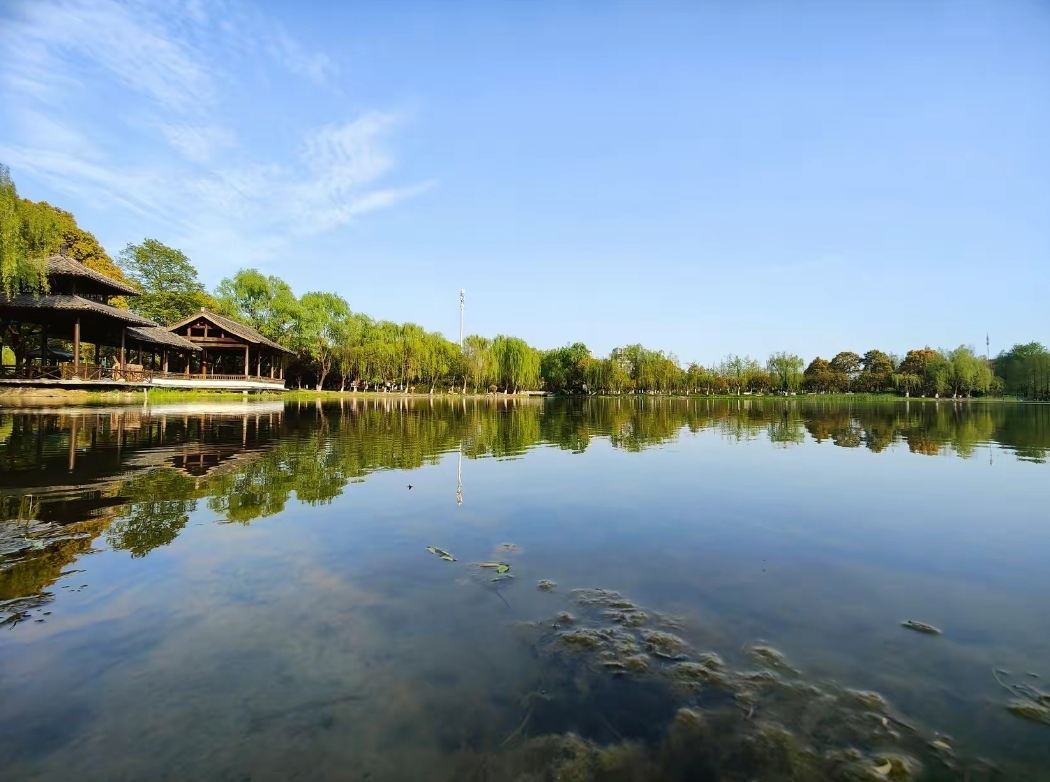 Changxin County Town