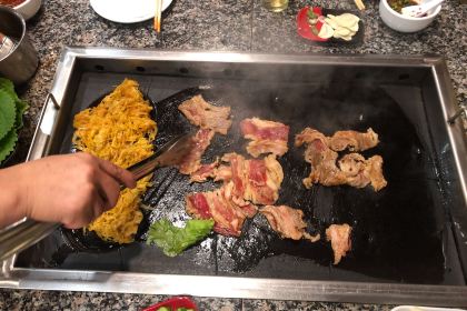 星辰岩石烧烤(和平街店)