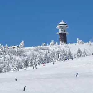 龍平滑雪場