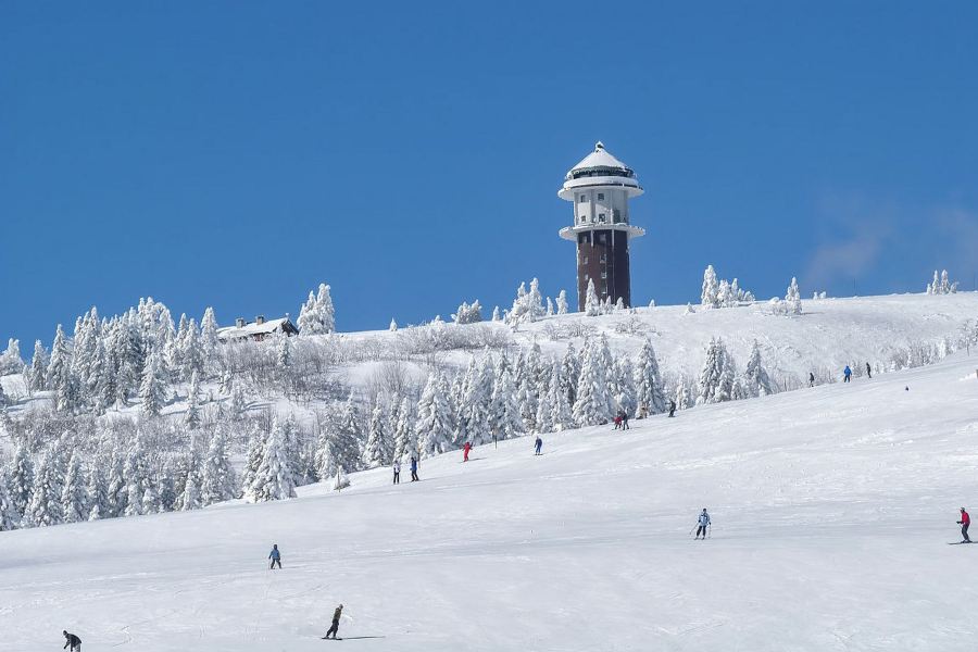 龍平滑雪場
