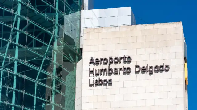 Hotels near Humberto Delgado Airport