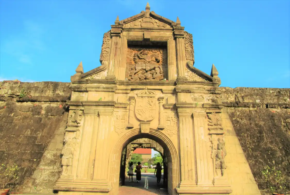 Hotels near Fort Santiago