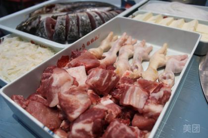 威虎山庄铁锅炖