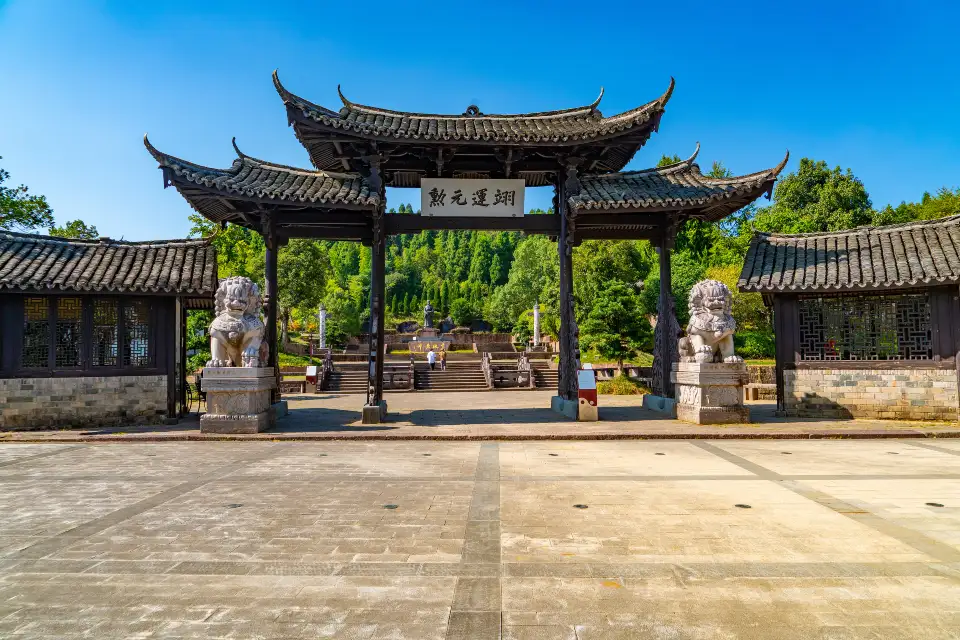 2_Liu Bowen's Hometown Scenic Area