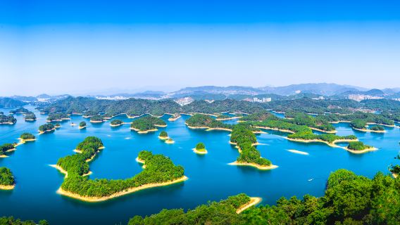 千島湖希爾頓休閒遊艇票+東南湖區黃山尖門票+來回纜車票+希爾頓水上樂園票【小眾線路|休閒體驗】