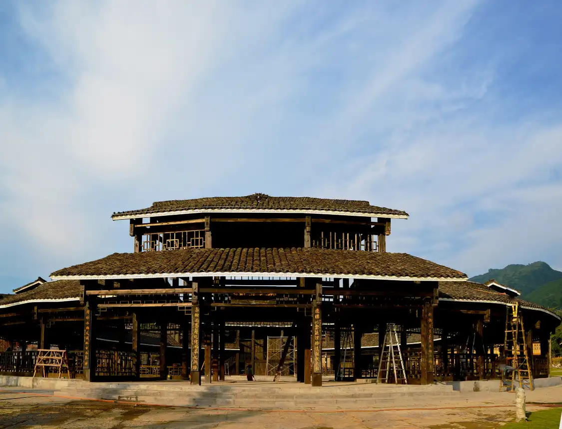 Các khách sạn gần Longtan Village
