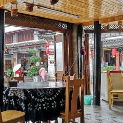 四方街食店 User Photo