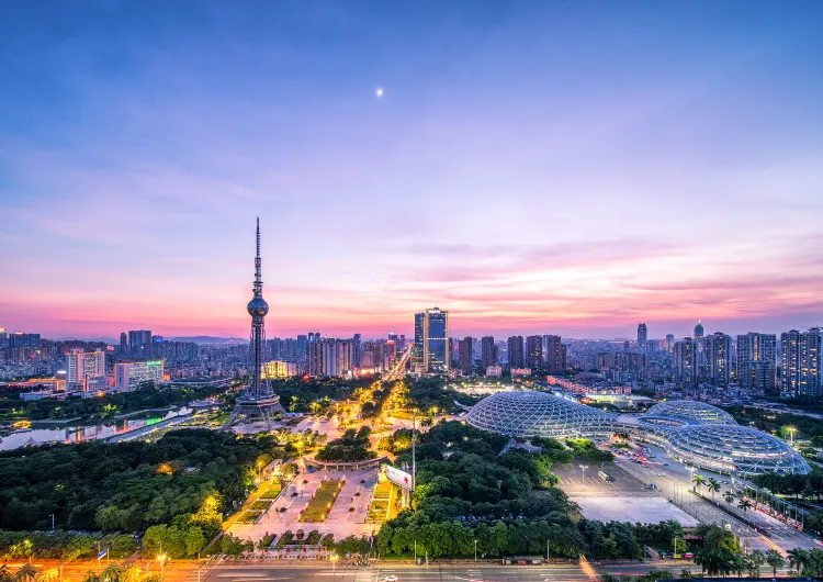 【佛山天氣】2025佛山氣溫指南，最佳旅遊季節與穿衣搭配建議