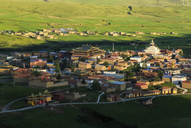 Номер с видом на горы Отели в г. Абасянь