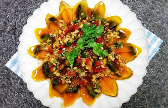 Koh Ngai Chomview Resturant