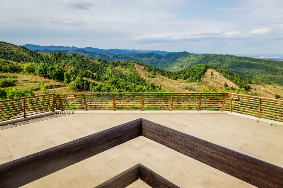 Longquan Mountain Observation Deck