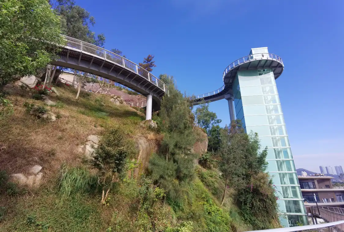 Hotels near Xiangshan Cloud Path
