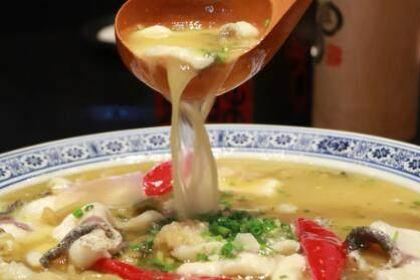 先启半步颠小酒馆(九集小镇店)