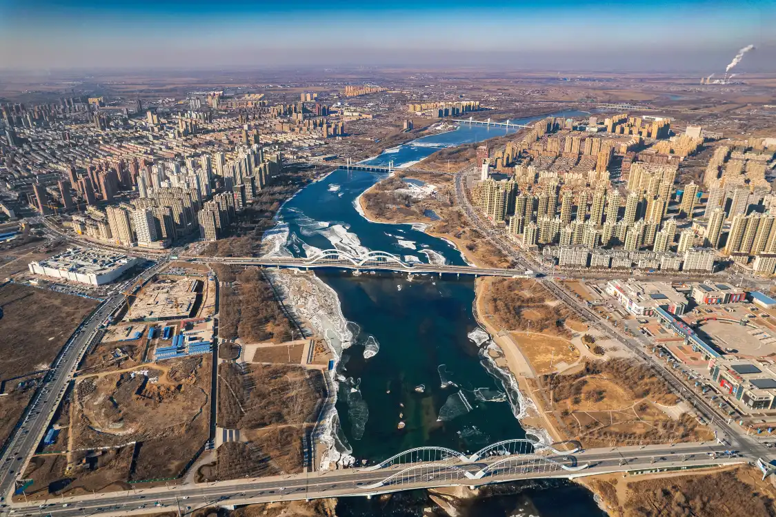 Hotels near Taizi River