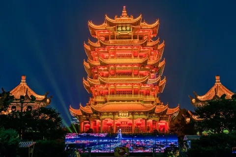 夜上黃鶴樓