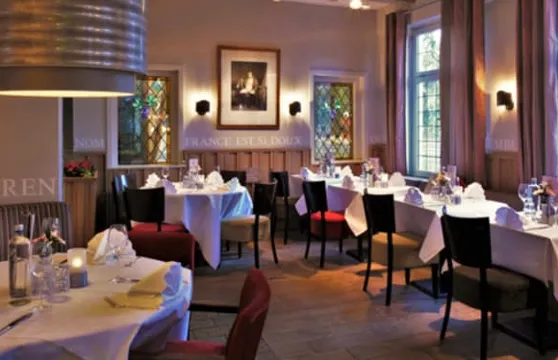 Brasserie Restaurant ’t VoorHuys (Hotel Restaurant Oud London)
