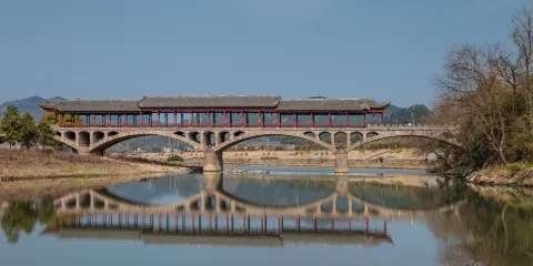 廊橋古鎮