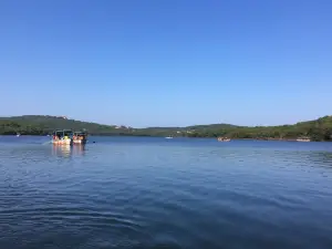 Venna Lake Boating