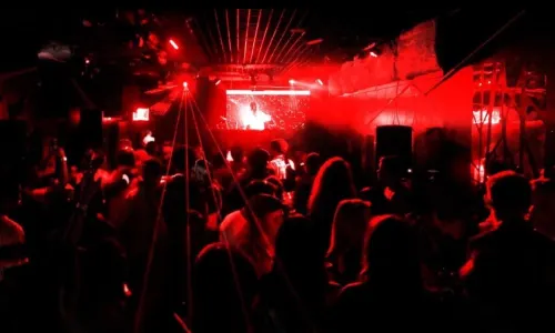 Round 6 Bar & Night Club