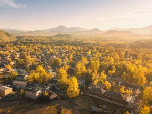 Yinxing Village