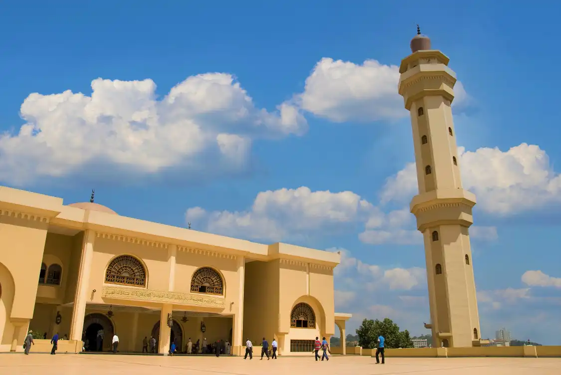 Hotels near Uganda National Mosque