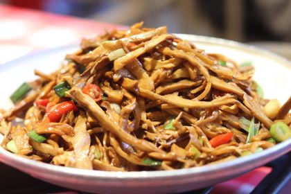 SEE MOUNTAIN LU TALK