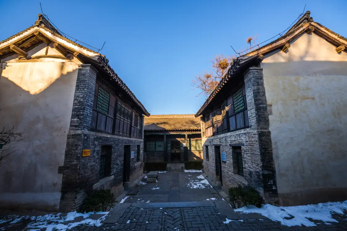 Hotels near 129Shi Silingbu Site