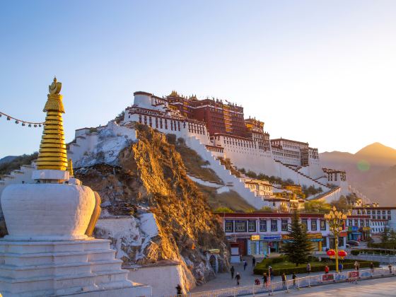 Yaowang Mountain Observation Deck, Potala Palace