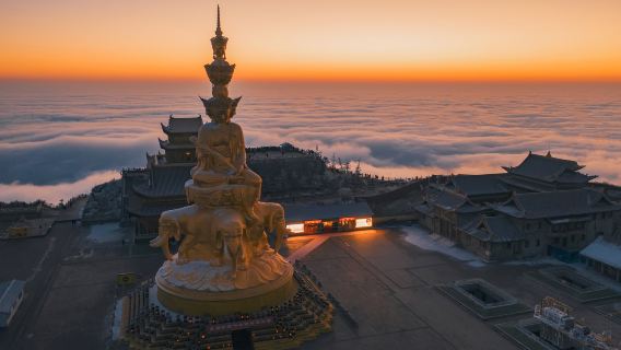 Tur Harian Pribadi Chengdu ke Gunung Emei