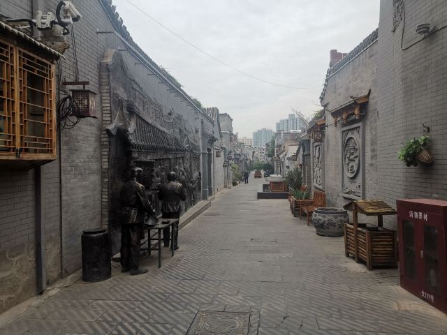 八坊十三巷