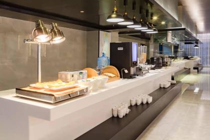 滇中世茂世御飯店·御·軒西餐廳