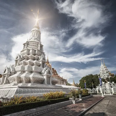 Ounnalom Pagoda 주변 호텔