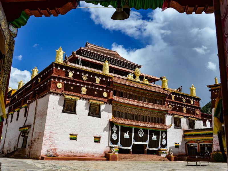 Langjiling Temple of Gongga