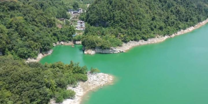 Double Dragon Lake