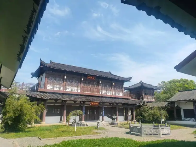 Hotels near Taibai Park (North Gate)