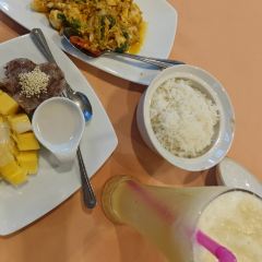 Raya Restaurant User Photo