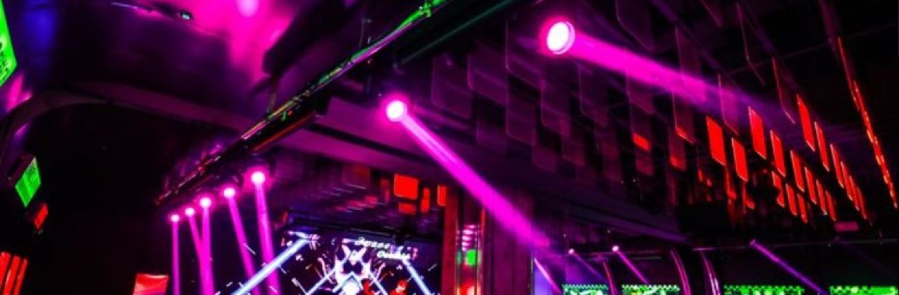 布车SHAKY韩式排挡酒馆