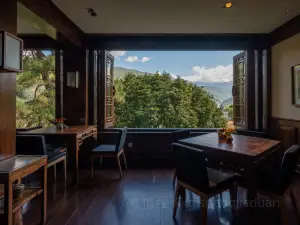 维西松赞塔城酒店·餐厅