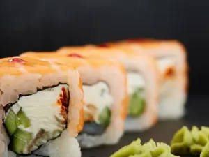 MONA Restaurant & Lounge