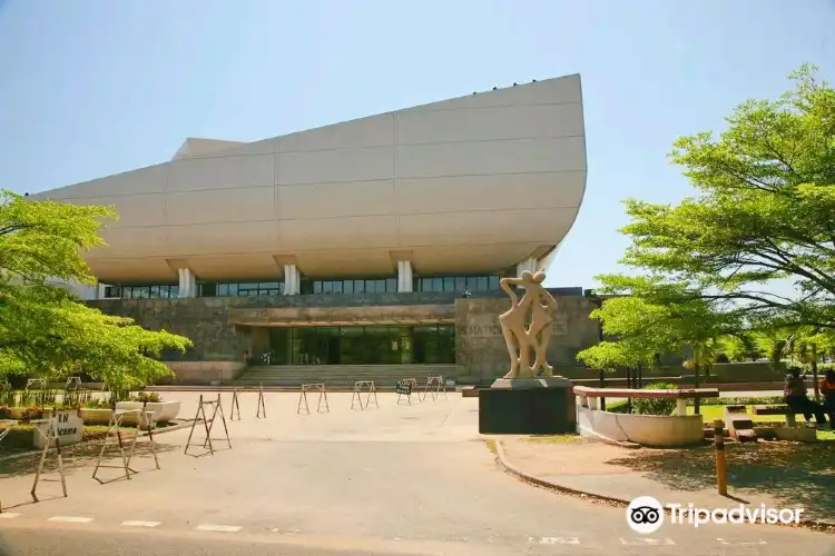 Hotels near National Theatre