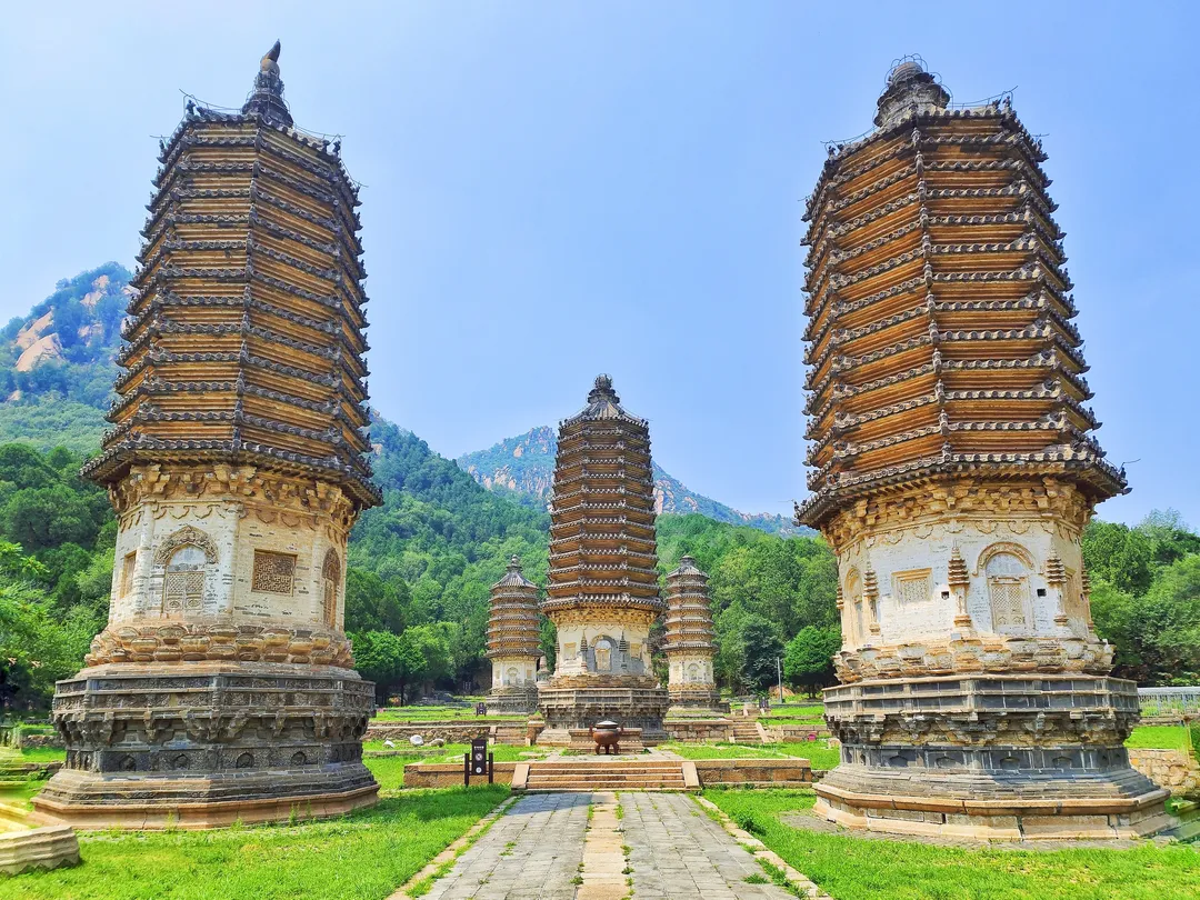 1_Yinshan Pagoda Forest