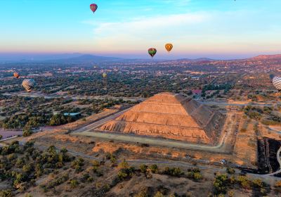 Piramide de la Serpiente Emplumada