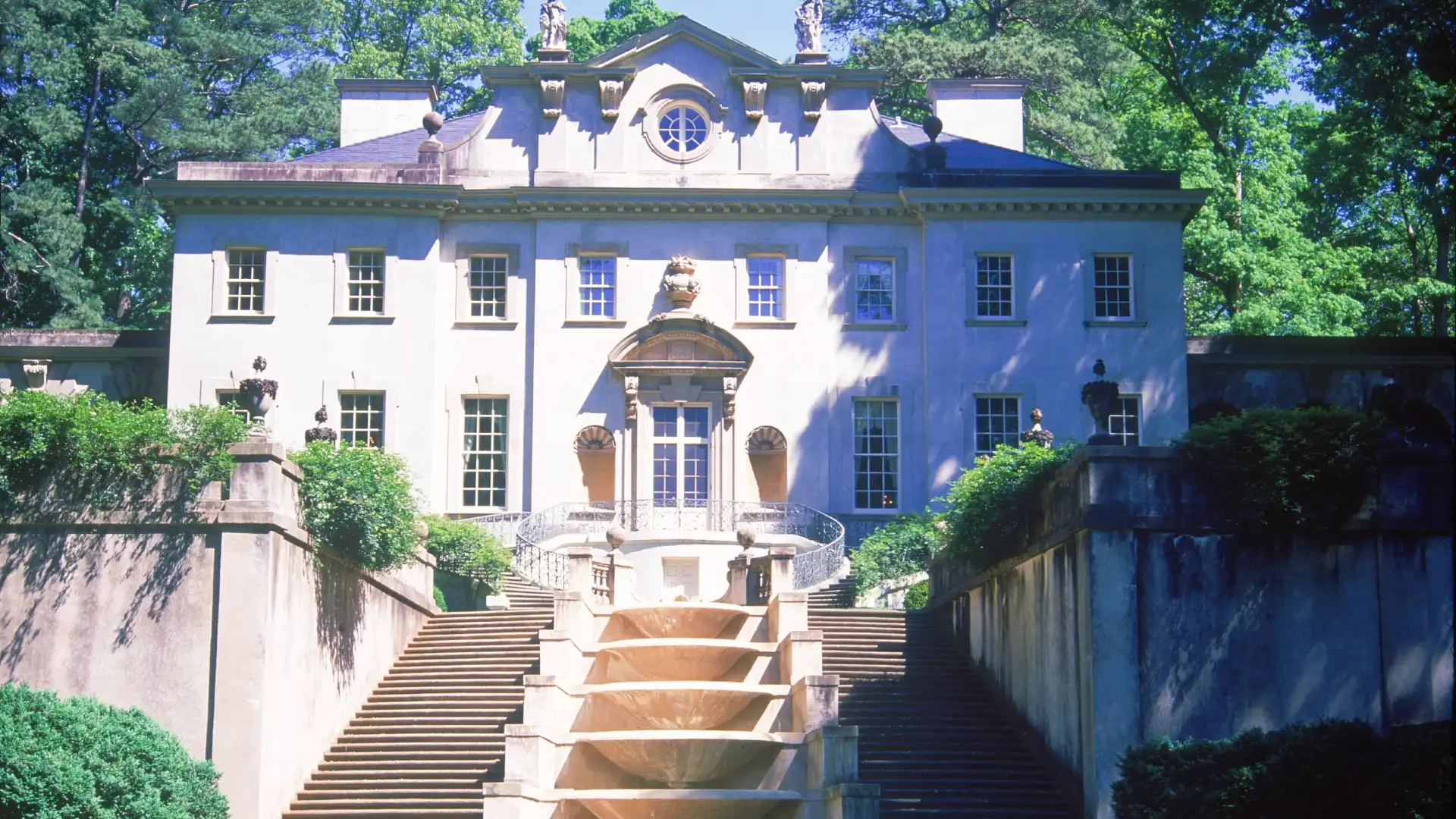 Hotels near Atlanta History Center