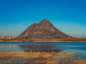 Huabuzhu Mountain