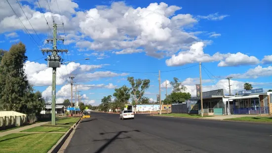 Lightning Ridge District Bowling Club Bistro