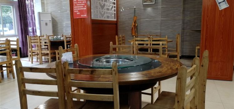 杨氏汤锅(天一世纪广场店)