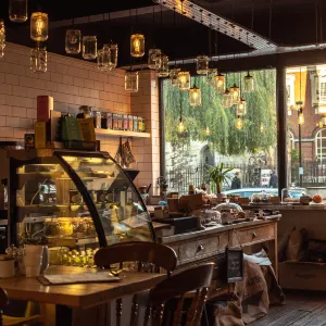 【墾丁餐廳推薦】打卡必去屏東墾丁Café,海景、大草地一應俱全