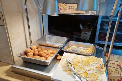 山泉湾温泉酒店·四季西餐厅·烤全羊·烧烤宵夜