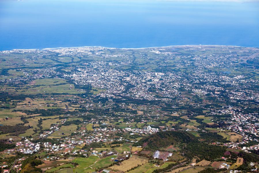 Colombo to Saint Pierre Flights